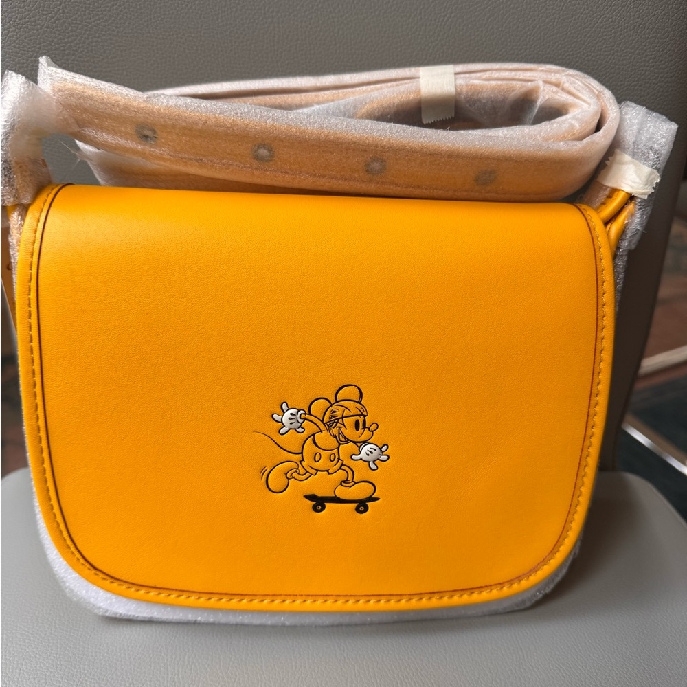 Coach X Disney Patricia crossbody, Brand new with tags, Mickey design,superb!
